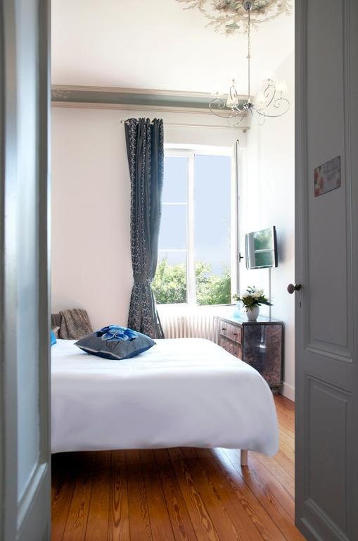 Chateau Fauchey Bed and Breakfast Cadillac Δωμάτιο φωτογραφία